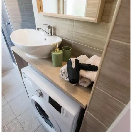 Hello Broniewskiego Hawajski 400 M Do Plazy * Gdansk