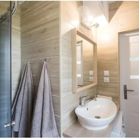 Hello Broniewskiego Hawajski 400 M Do Plazy Apartment