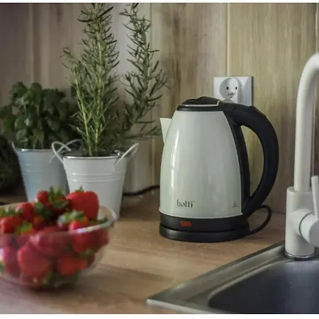 Hello Broniewskiego Hawajski 400 M Do Plaży Gdańsk