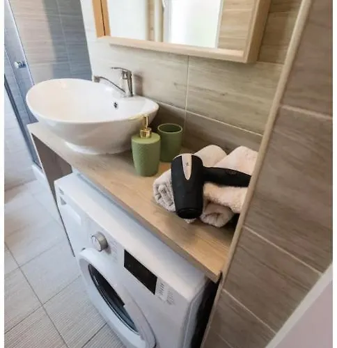 Hello Broniewskiego Hawajski 400 M Do Plazy * Gdańsk