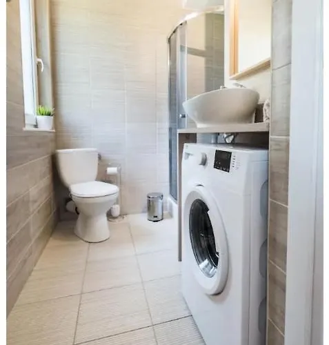 Hello Broniewskiego Hawajski 400 M Do Plazy Апартаменты